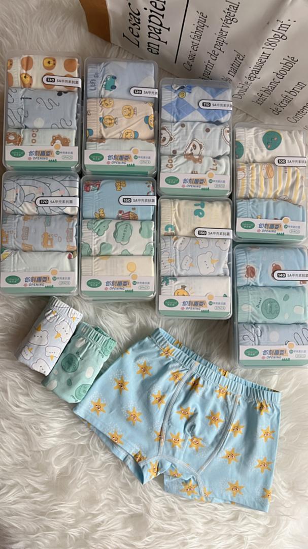 Kids' Underwear 3 in 1 Box Mix & Match (Random Design) 儿童内裤混款盲选（随机款式）